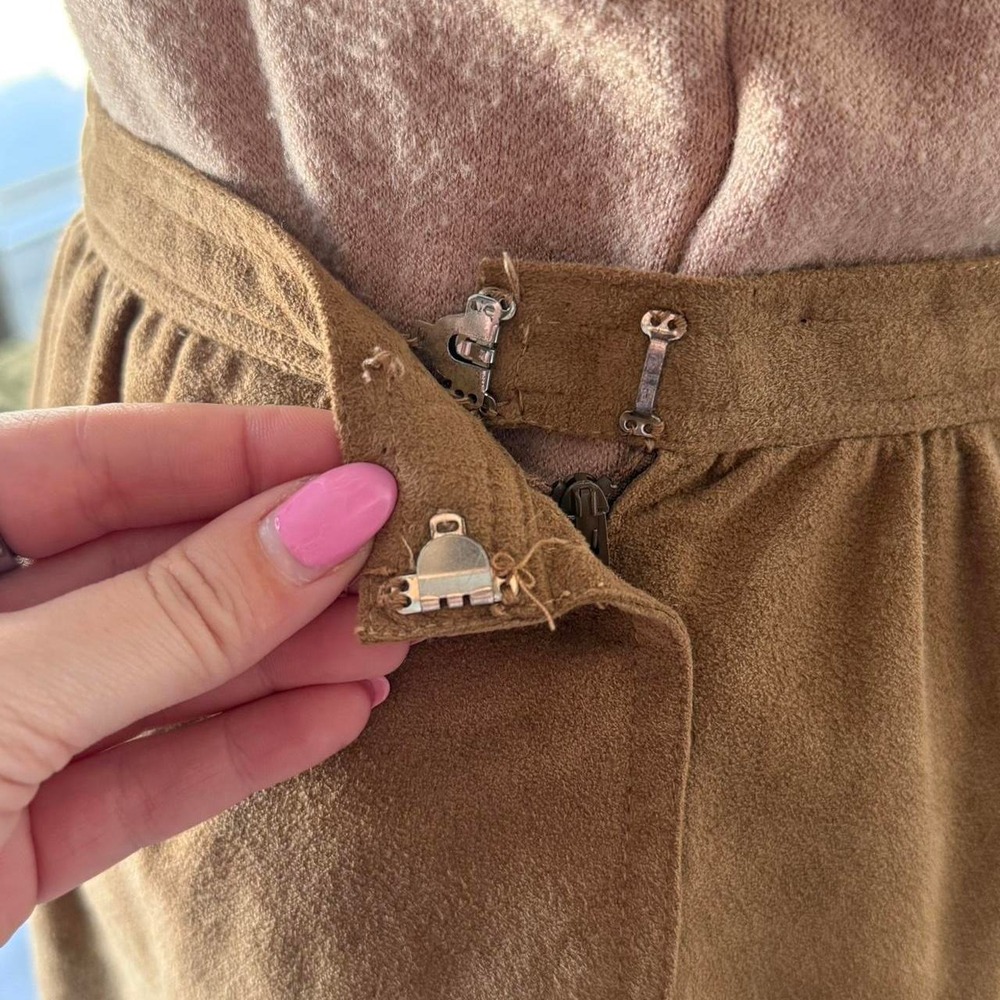 Vintage Blassport‎ Ultra Suede Midi Skirt - Picture 5 of 6
